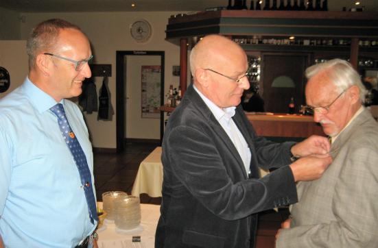 Ehrennadel für 50 Jahre Treue SF a. D. Hans-Jürgen Templin