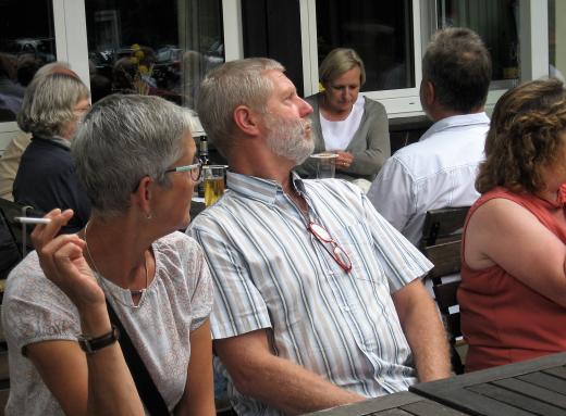 und die Teilnehmer hören brav zu.
