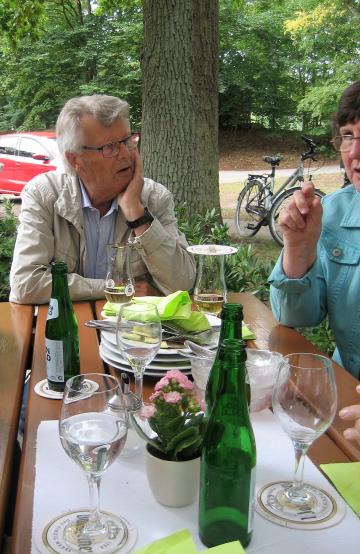 die ersten Bilder nach dem Essen....